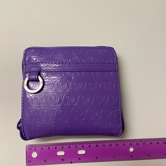 Purple Lululemon wallet bag - Picture 3 of 10